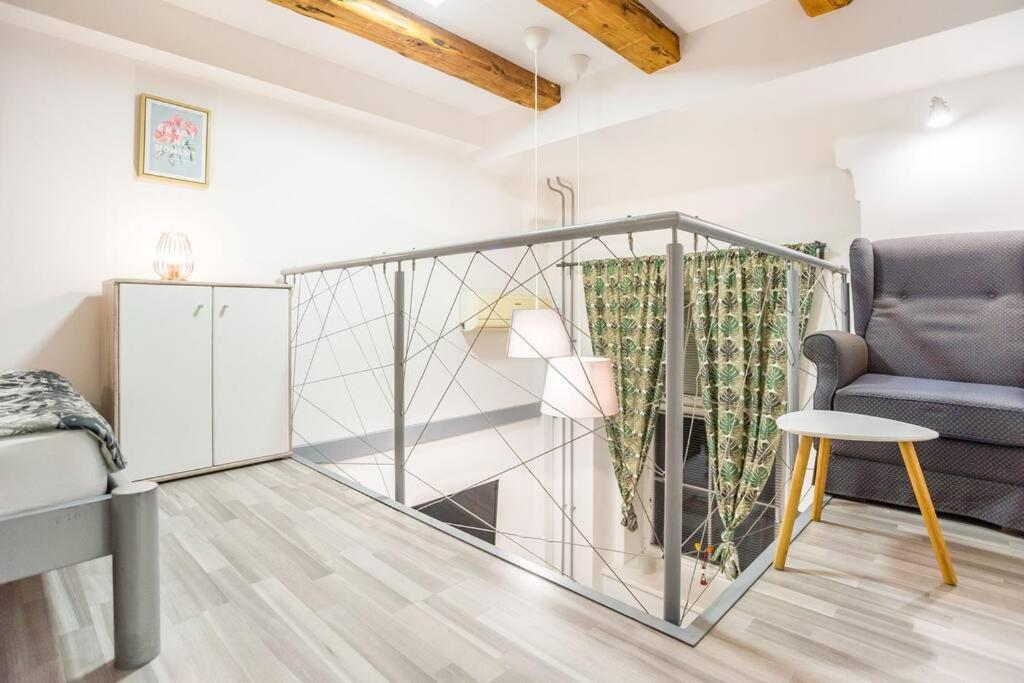 Apartma N'Poznam Tobacna Ljubljana Exterior photo